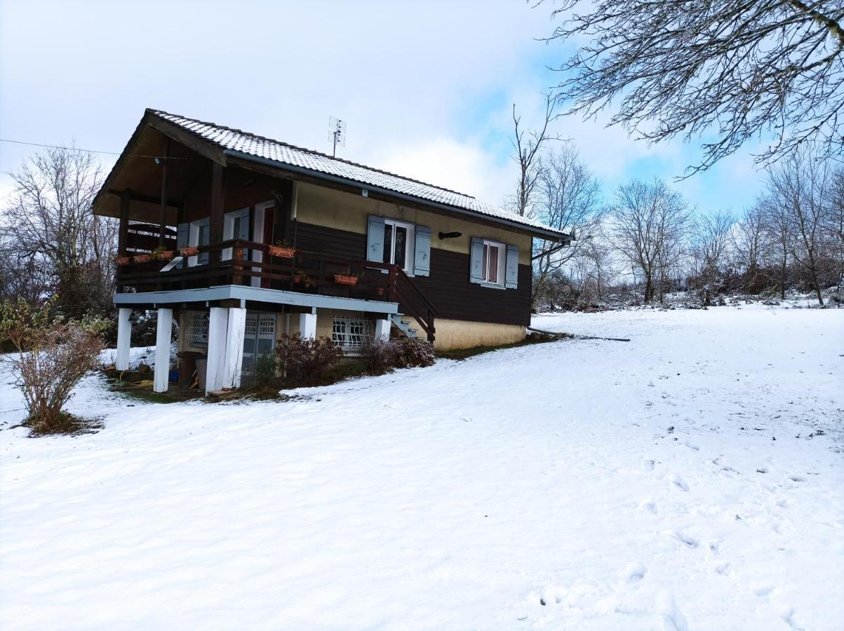 Chalet Deux Chambres Au Calme Saint-Brisson Luaran gambar